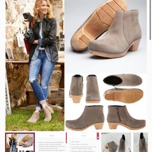 Dansko Maria Bootie Clog Shoes cool Grey Milled Nubuck Leather 39/9 Ankle Bootie